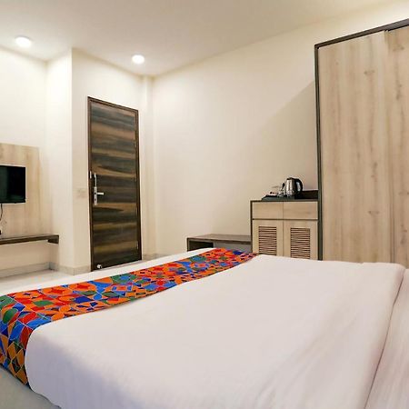 Fabhotel Ab Inn Huda City Center 古尔冈 外观 照片