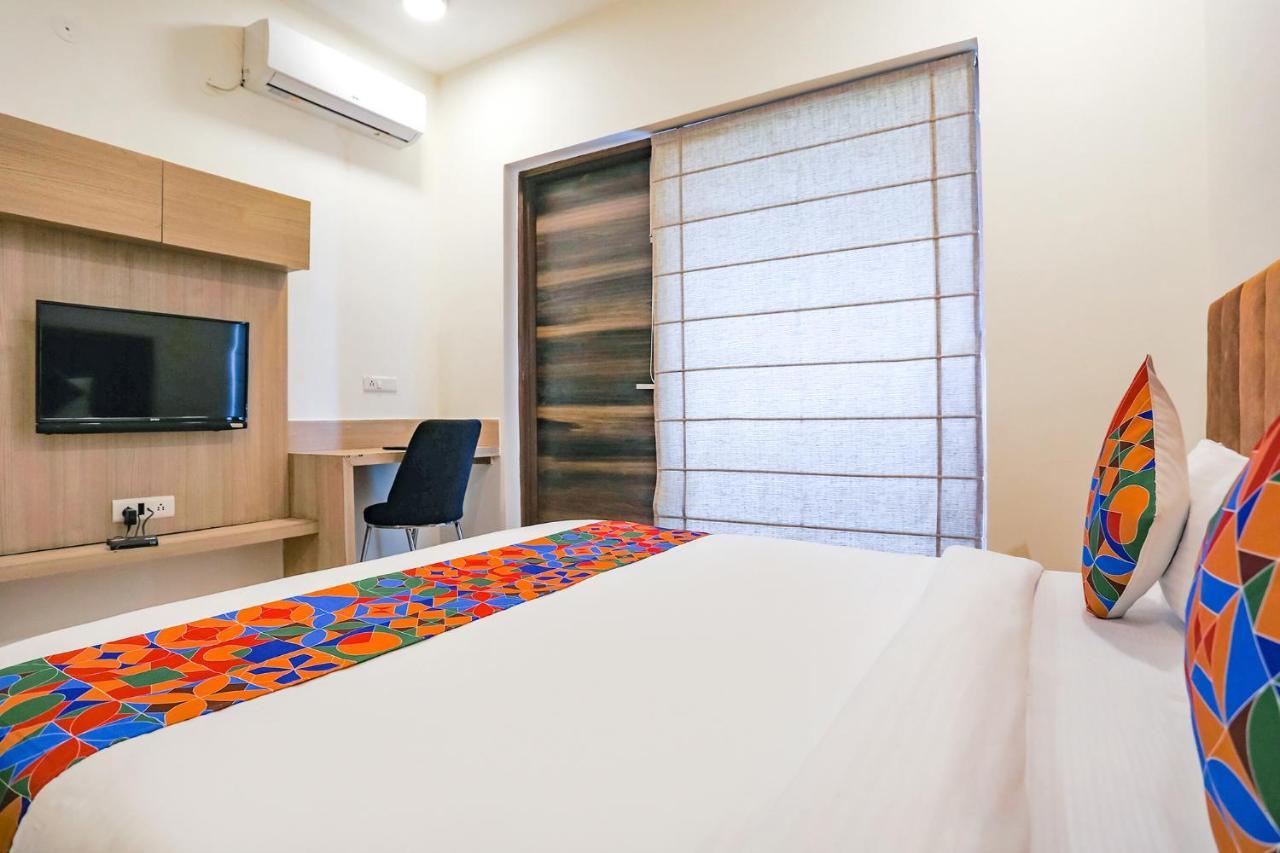 Fabhotel Ab Inn Huda City Center 古尔冈 外观 照片