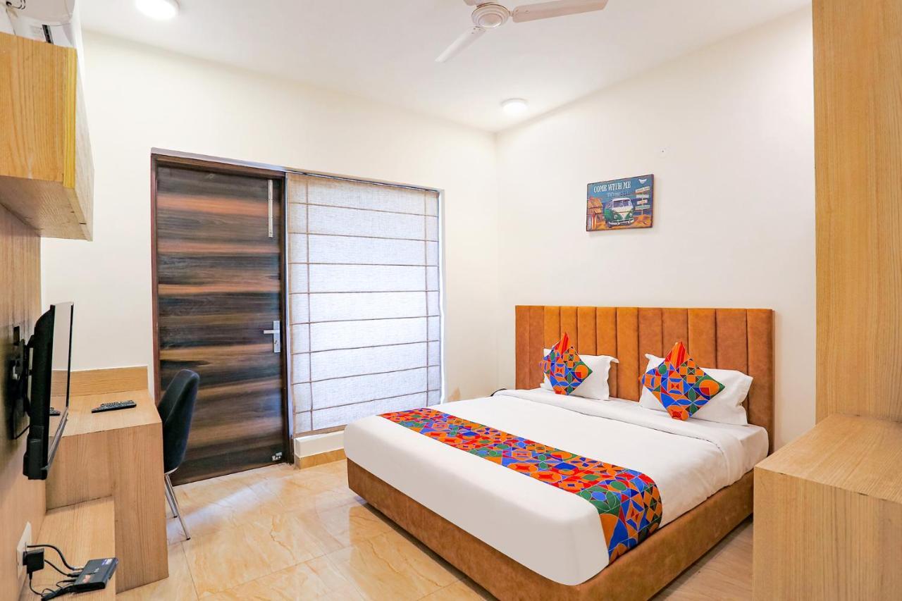 Fabhotel Ab Inn Huda City Center 古尔冈 外观 照片